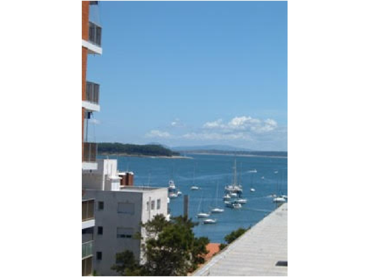 Apartamento muy bien ubicado en Gorlero 