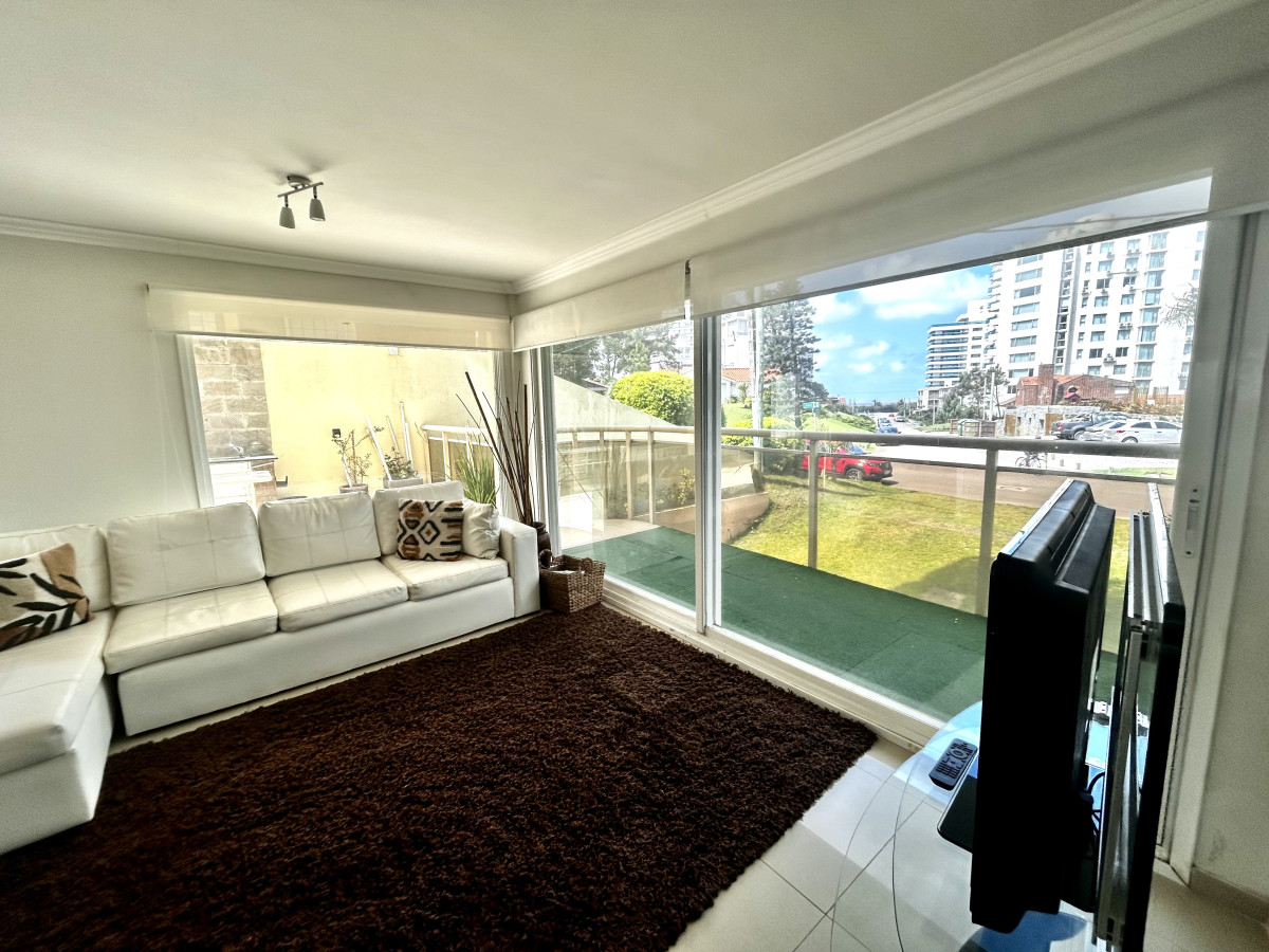 Apartamento en la Brava 2 dormitorios u$s225.000