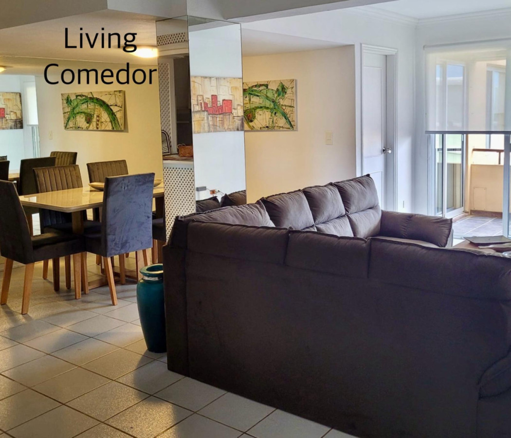 Muy comodo apartamento de 3 domritorios en venta en Punta del Este  