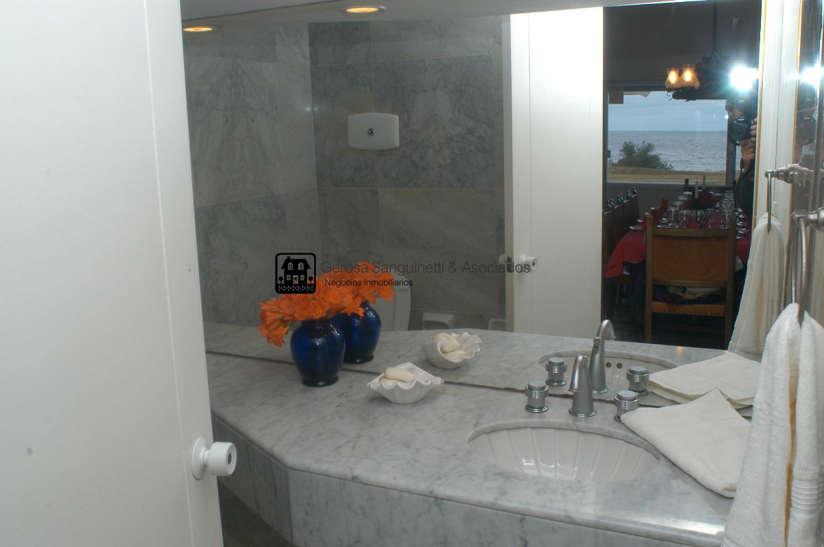 espectacular casa en pinares frente al mar - gst774c