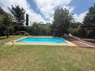 Casa de 2 dormitorios en alquiler en Jardines de Cordoba