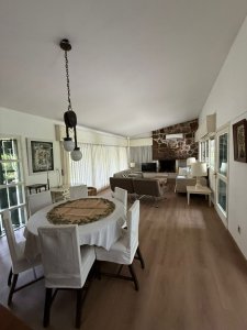 Chalet con piscina climatizada de 3 dormitorios en alquiler Punta del Este