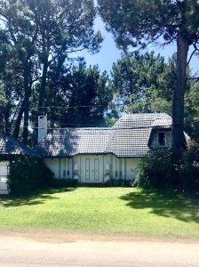 Muy linda casa en Pinares