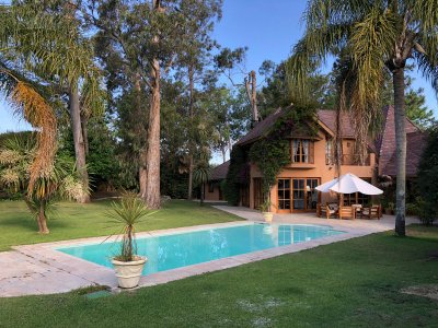 Espectacular casa en Rincón del Indio