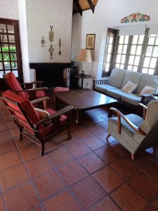 Casa de 4 dormitorios en alquiler en Punta del Este 