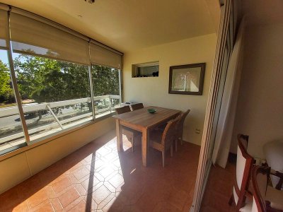 Apartamento en Roosevelt, 3 dormitorios más dependencia