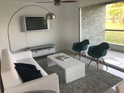 Apartamento en Mansa, 2 dormitorios con parrillero