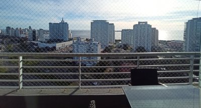 Dos dormitorios con vista al mar