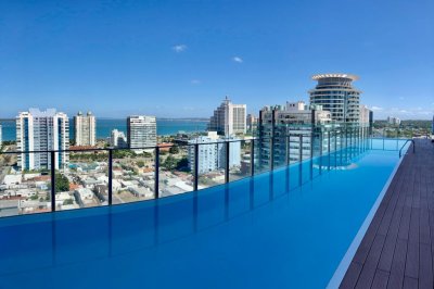 En edificio de alta gama y a pasitos del mar