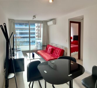 Centro de Península y a pasitos del Puerto de Punta del Este