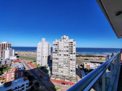 Dos dormitorios con vista al mar