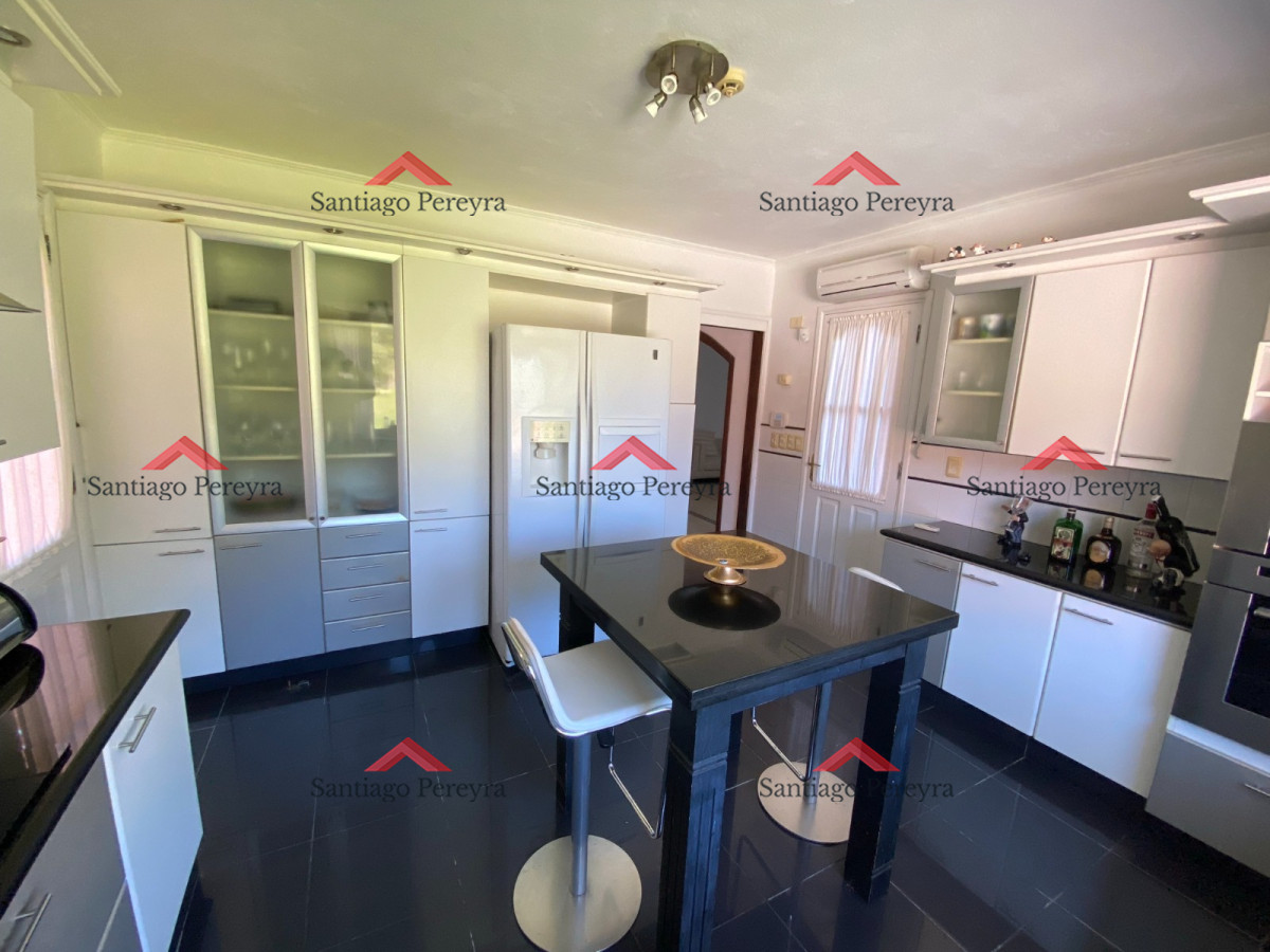 Beverly Hills - GoPunta - Portal Inmobiliario de Punta del Este - Maldonado