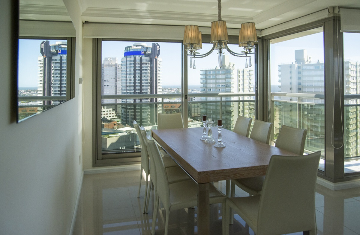 Imagen de Departamento en venta con vista al mar en Torre Imperiale | Punta del Este