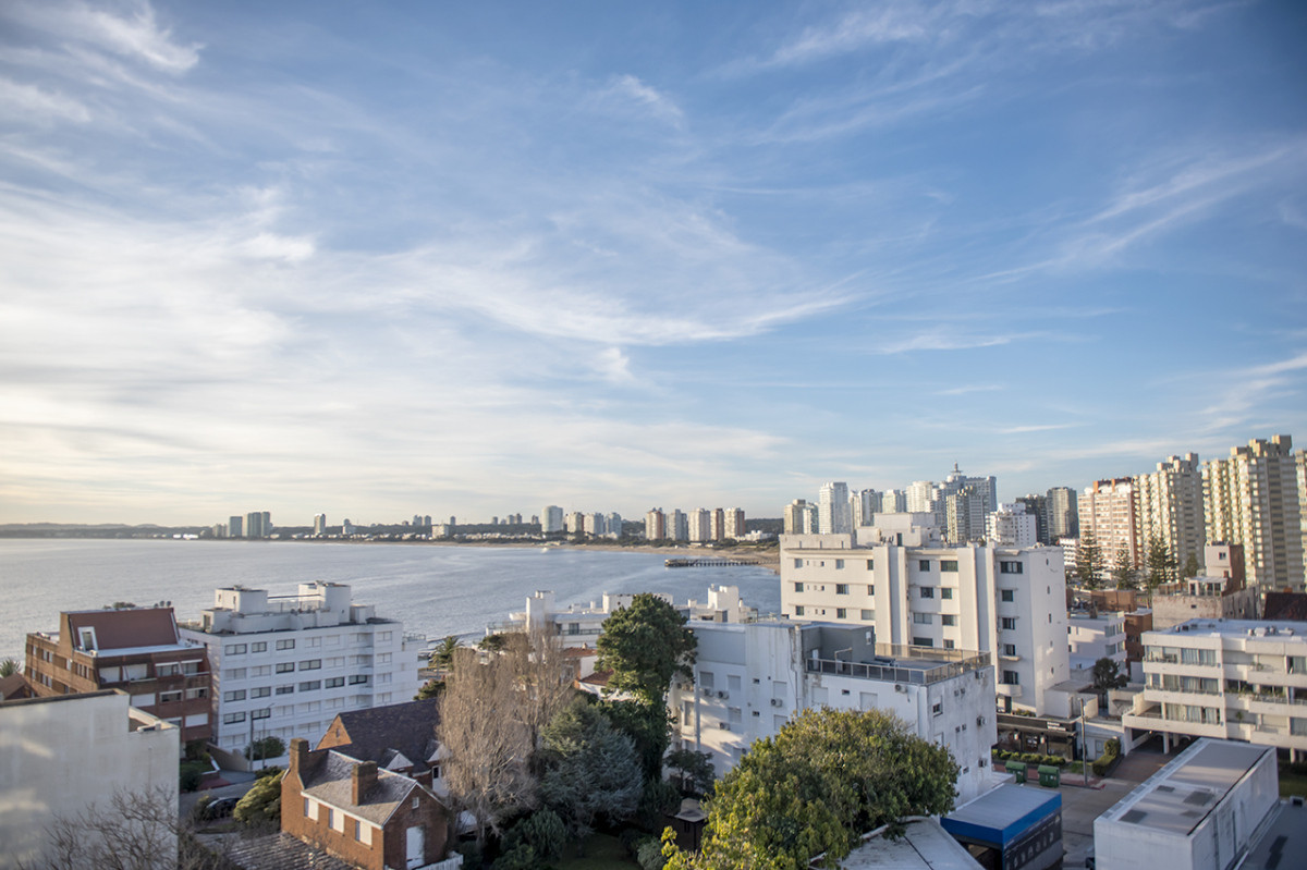 Imagen de Apartamento en venta de 3 dormitorios con vista al Puerto.