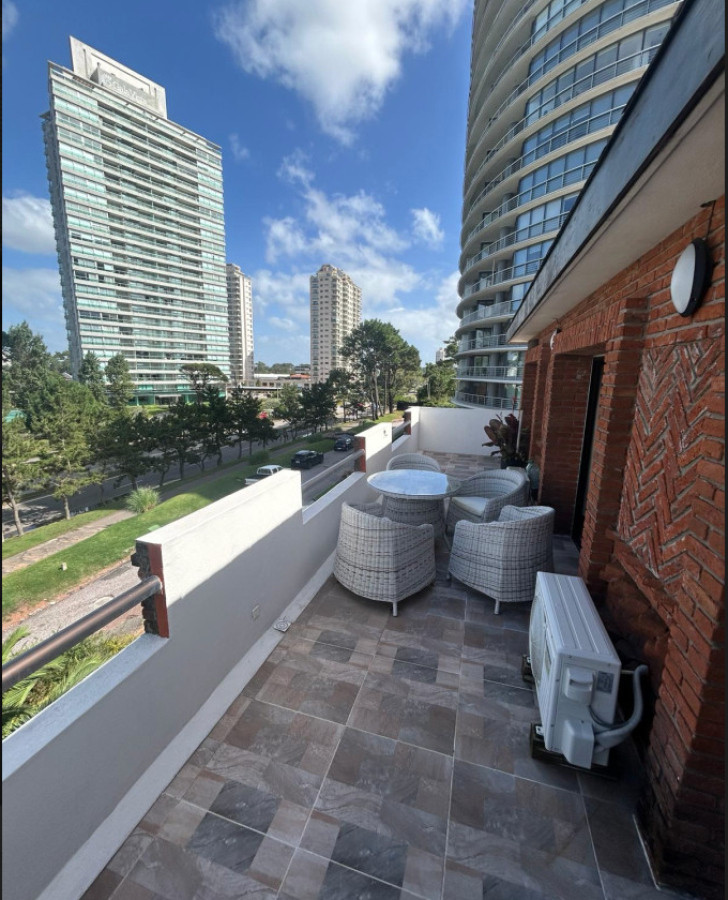 Imagen de Vende apartamento de 3 dormitorios en Roosevelt, Punta del Este 