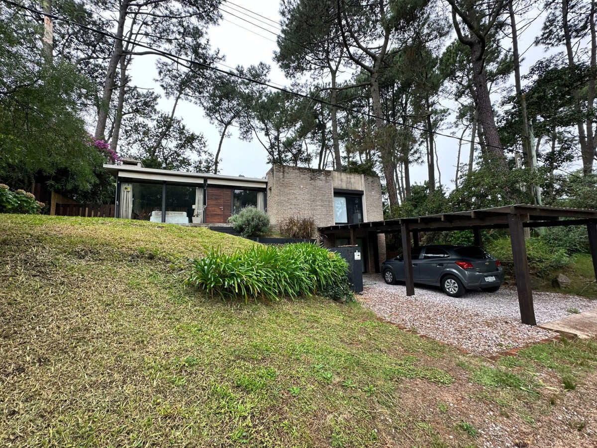 Imagen de Pinares | Casa para Vivir Todo el Año a Dos Cuadras de la Laguna