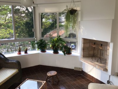 Apartamento en Venta - Piso alto - Punta del Este 