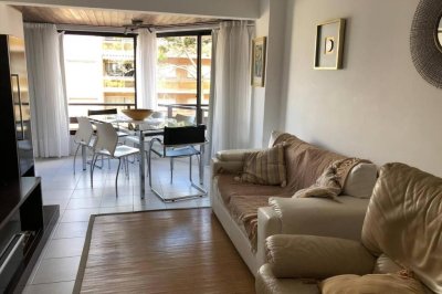 Vende Apartamento de 3 dormitorios ubicado en Peninsula Punta del Este