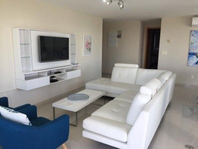 Hermoso Apartamento en Mansa - Punta del Este