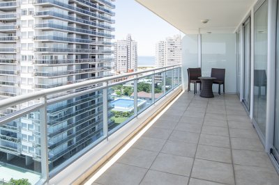 Vende apartamento de 1 dormitorio cerca de servicios, Chiverta, Punta del Este 