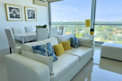 En venta apartamento de 4 habitaciones, con una hermosa vista en Mansa, Punta del Este
