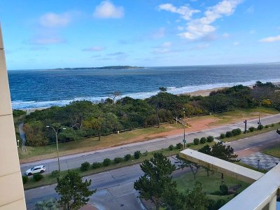 Lindo departamento frente al mar 