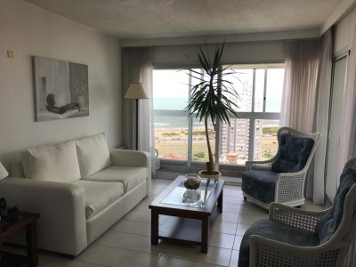 Apartamento de 2 Dormitorios en Brava - Punta del Este con excelentes amenities