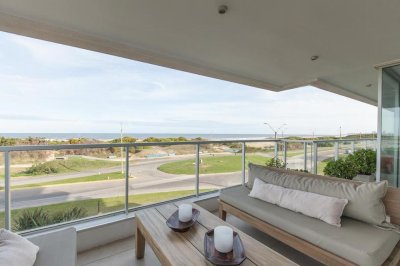 Hermoso departamento en venta, Playa Brava.