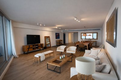 Espectacular departamento de 3 suites frente al mar