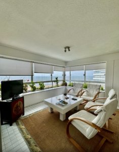 Increíble departamento en venta de 3 dormitorios, Torre Delfin en Brava Punta del Este.
