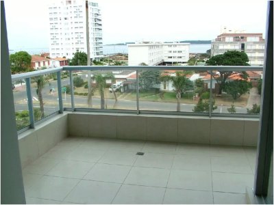 Apartamento en ART BOULEVARD, Mansa, Punta del Este, 2 Dormitorios.