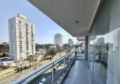 Vende Apartamento de 3 Dormitorios en la zona de Roosevelt en Punta del Este