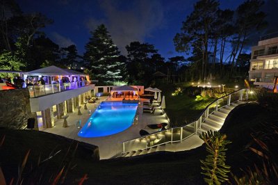 Apartamento en Venta de 2 dormitorios en Playa Mansa , Punta del este 