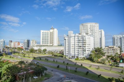 Departamento en venta, excelente ubicacion, edificio Alexander Boulevard