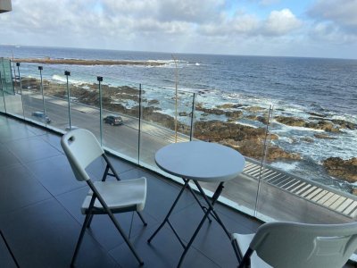 Venta de Apartamento frente al mar de 2 dormitorios en Punta del Este