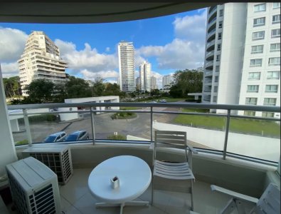 Apartamento en venta de 2 dormitorios en Edificio Ocean Drive , Punta del este