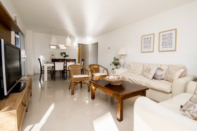 Apartamento de 2 dormitorios en Aidy Grill Venta y Alquiler