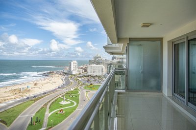 Vendido - Hermoso departamento con vista al mar. Torre Imperiale.