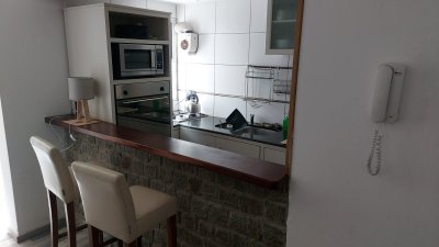 Apartamento en venta de 2 dormitorios en Punta Del Este 