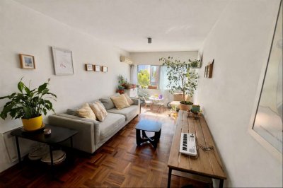 Venta Apartamento de 2 Dormitorios Con Muy Buena Renta en Cordon,Montevideo.