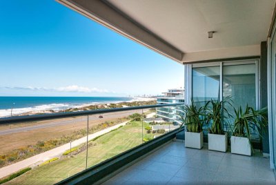 PENTHOUSE EN TIBURON TERRAZAS OCEANO, 4 SUITES Y SERVICIO, PUNTA DEL ESTE, RINCÓN DEL INDIO. EN VENTA