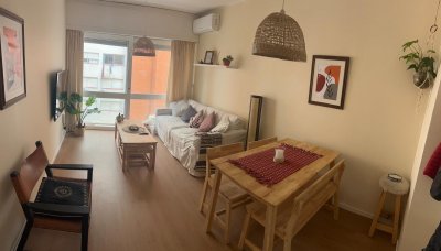 En venta apartamento a metros del mar, con buena iluminacion y 2 dormitorios en Brava, Punta del Este