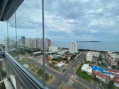 Hermoso apartamento con excelente vista! 