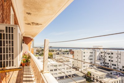 Vende Apartamento en Península - Punta del Este