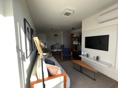 Apartamento de 1 Dormitorio Con Hermosas Vistas en el Centro!