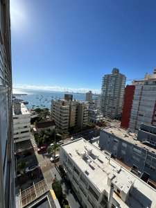 Apartamento en Península - Punta del Este en venta, de 2 dormitorios.