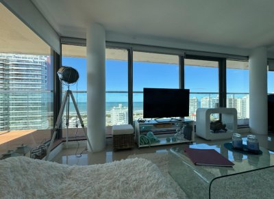 Apartamento de 2 dormitorios en Brava, Punta del Este.