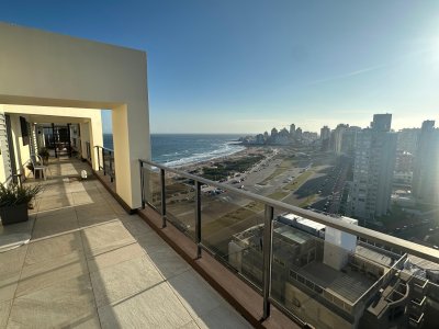 Penthouse en venta en playa brava
