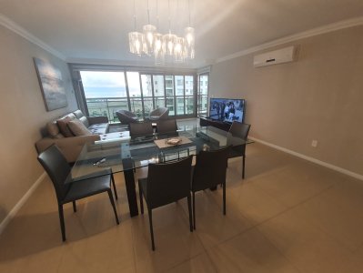 Departamento en venta en torre de categoría, Torre Imperiale.