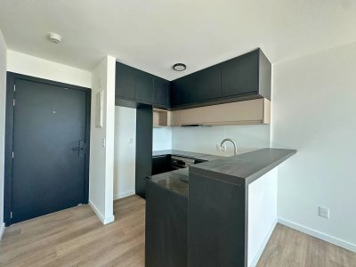 Apartamento de 1 dormitorio a Estrenar con patio en Punta Carretas.